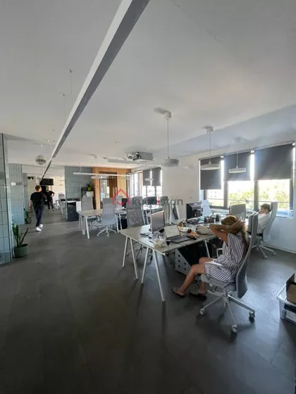 Trg Nikole Pašića | 4zida.rs