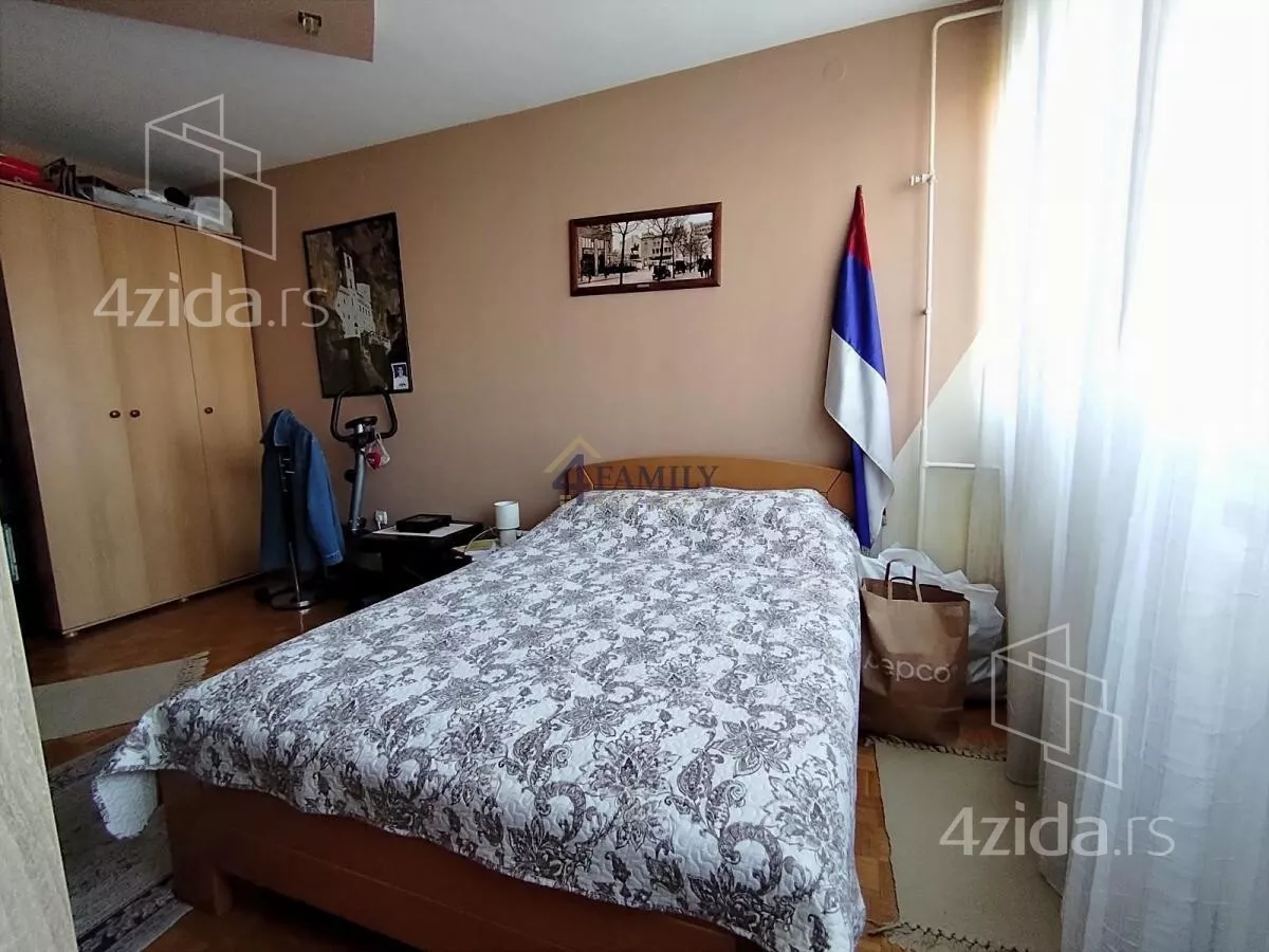 Dvoiposoban stan | 4zida