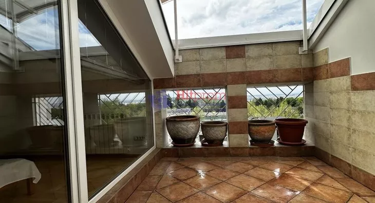 Šestosoban stan | 4zida