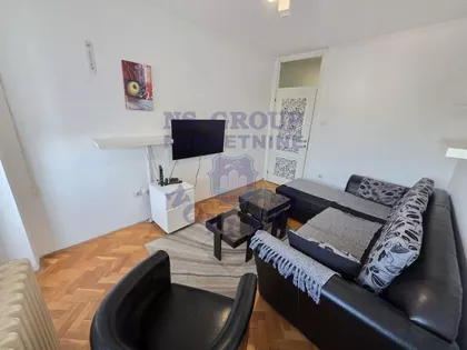 Pavla Papa | 4zida.rs