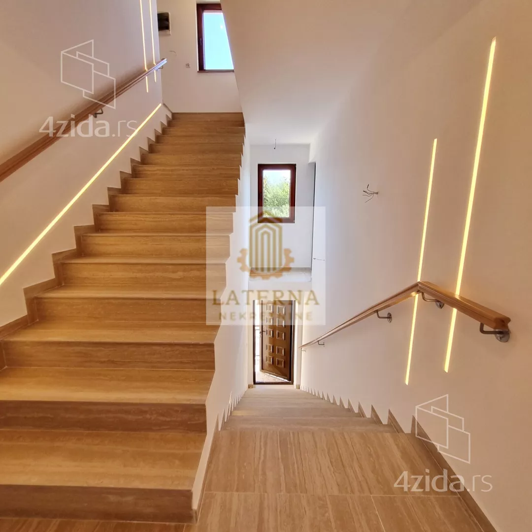 3-etažna kuća | 4zida