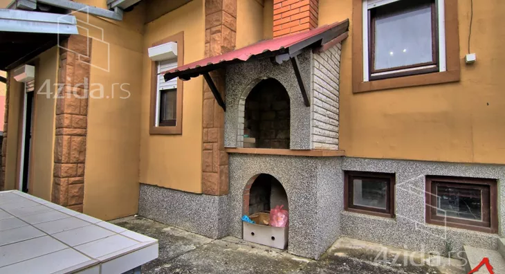 Kuća | 4zida