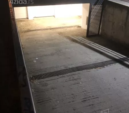 Garaža/Parking | 4zida