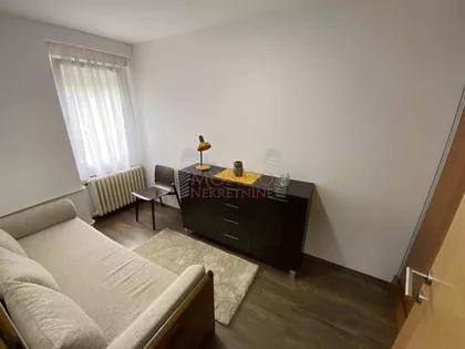 Dom Zdravlja | 4zida.rs