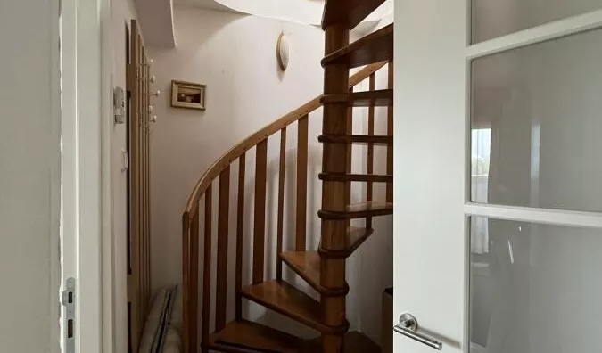 Četvoroiposoban stan | 4zida