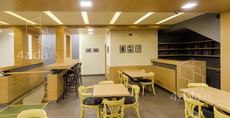 Poslovni prostor | 4zida