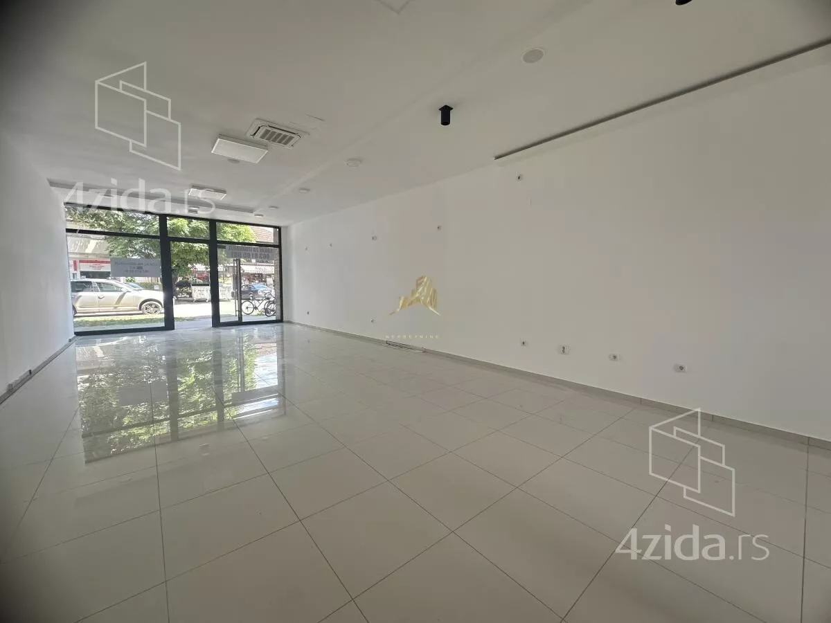 Lokal | 4zida