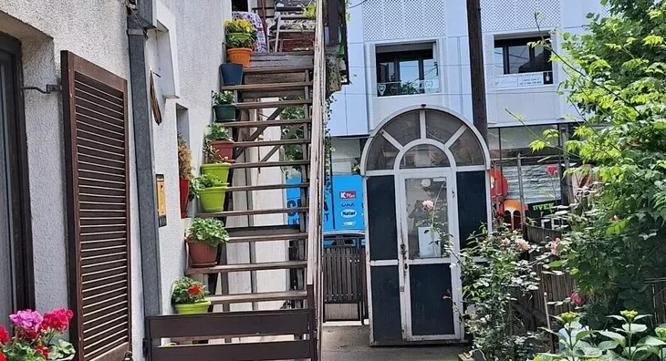 Ugostiteljski objekat | 4zida