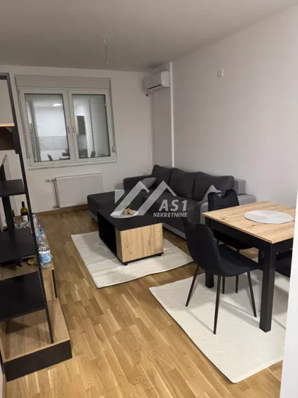 Gorana Jojića | 4zida.rs