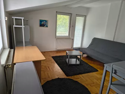 Vojna Bolnica | 4zida.rs