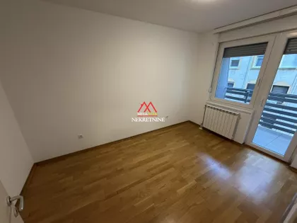 Petra Drapšina | 4zida.rs