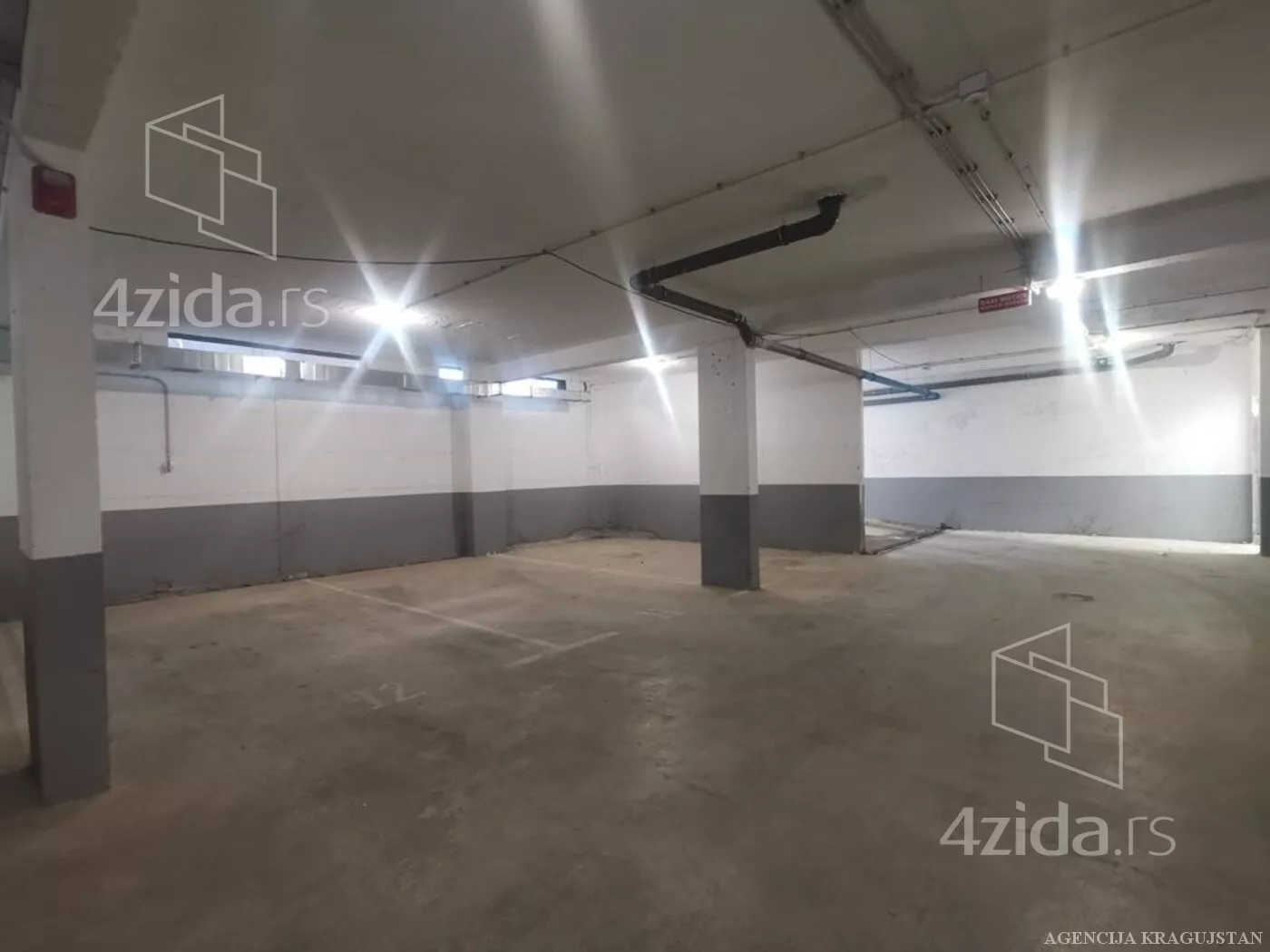 Garaža | 4zida