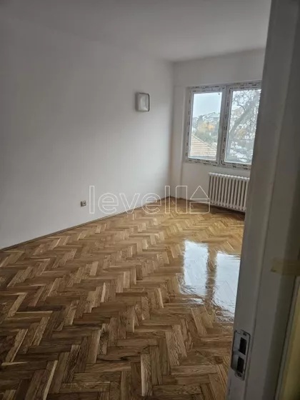 Železnička stanica | 4zida.rs