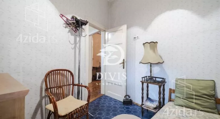 Četvoroiposoban stan | 4zida