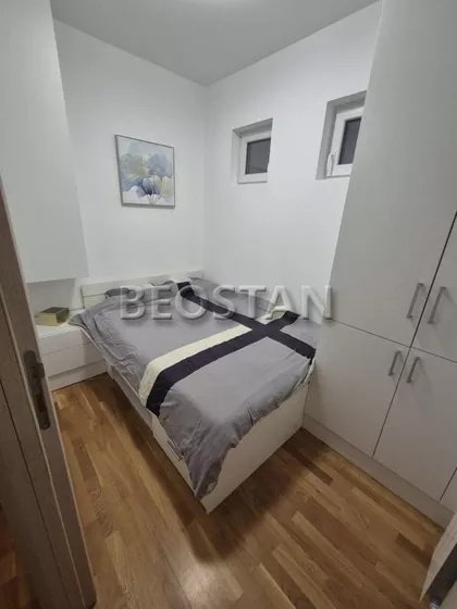 Miklošićeva | 4zida.rs