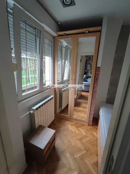 Klinički Centar | 4zida.rs