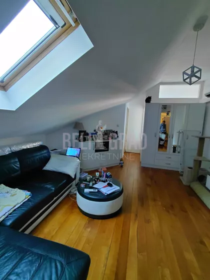 Cara Dušana | 4zida.rs