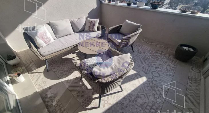 Petosoban stan | 4zida