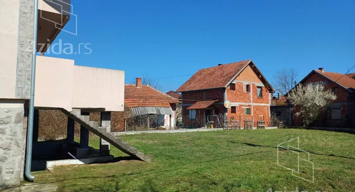 3-etažna kuća | 4zida