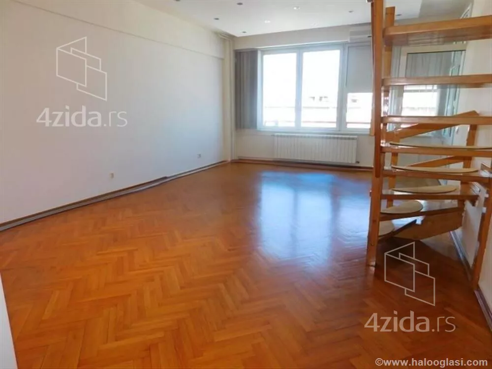 Šestosoban stan | 4zida