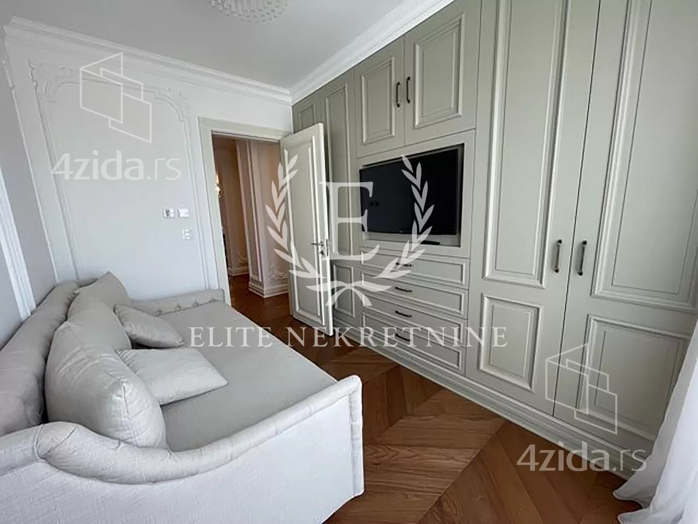 Petosoban stan | 4zida