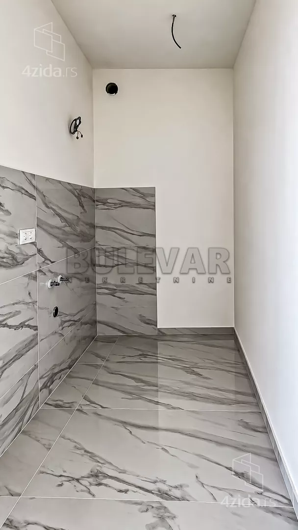 Lokal | 4zida