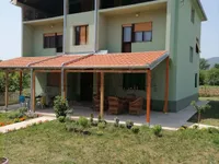 Donji Barbeš, Okolne lokacije, Gadžin Han | 4zida.rs