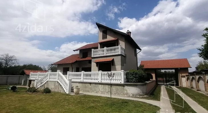 Kuća | 4zida