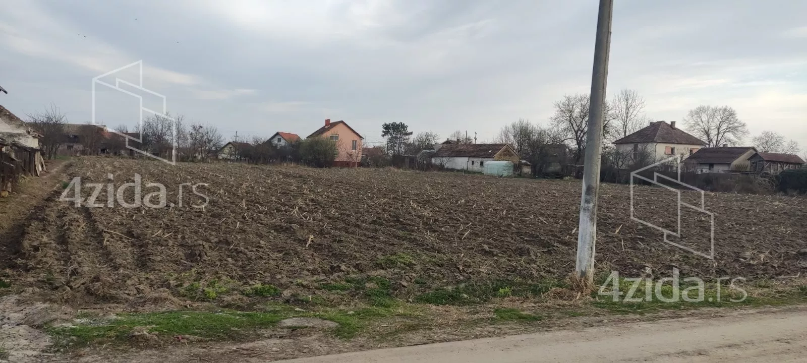 Građevinsko zemljište | 4zida