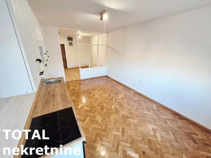 Železnička stanica | 4zida.rs