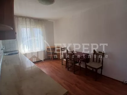 Cetinjska | 4zida.rs