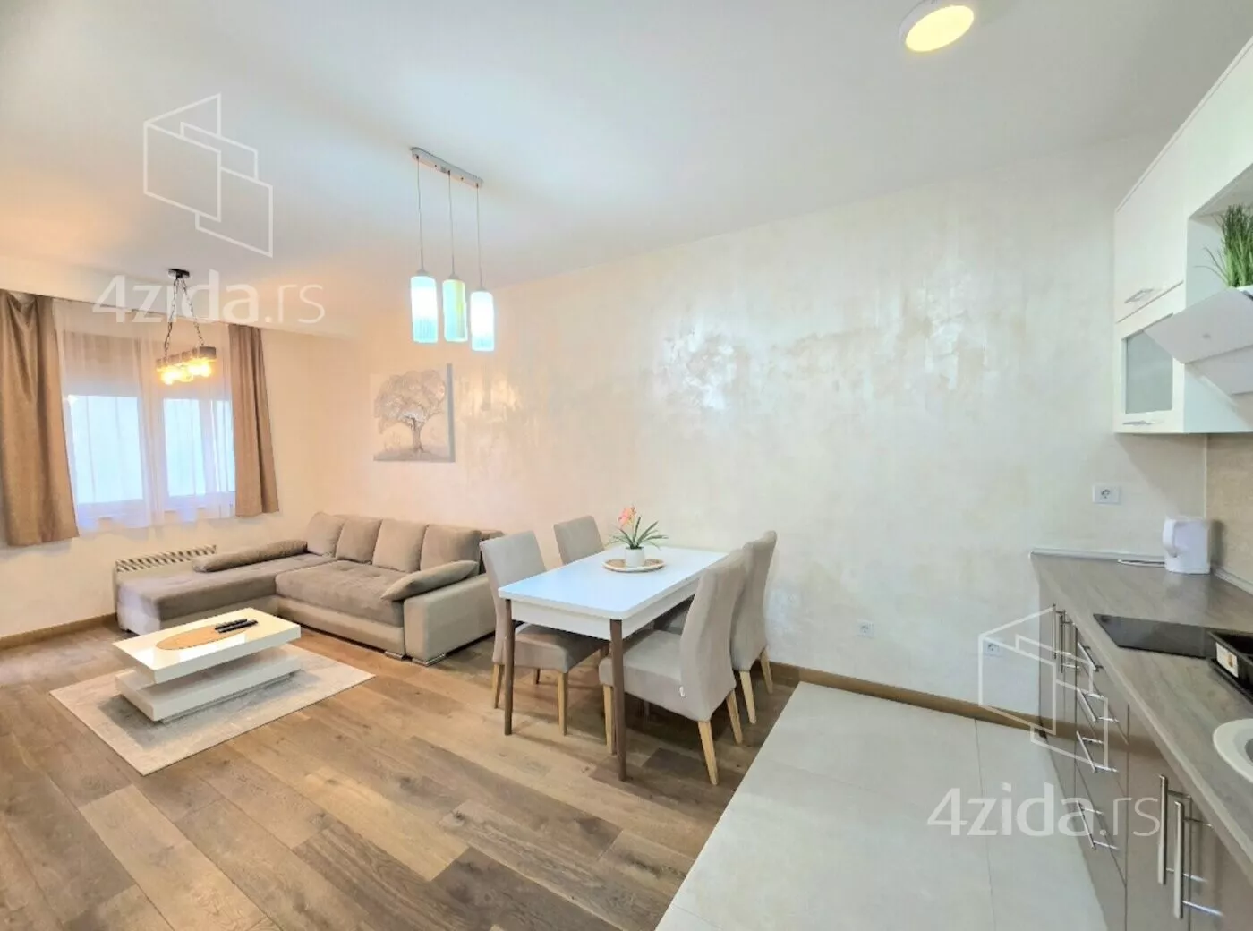 Jednoiposoban stan | 4zida