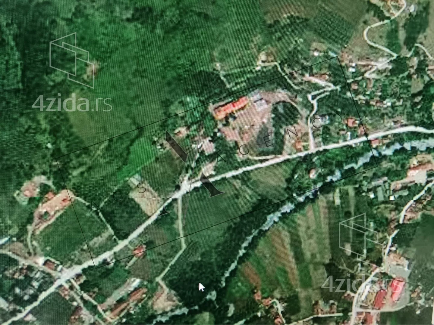 Građevinsko zemljište | 4zida