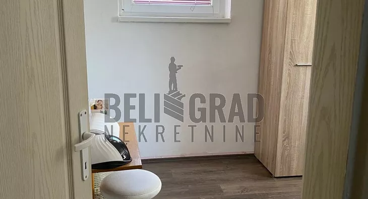 Četvoroiposoban stan | 4zida