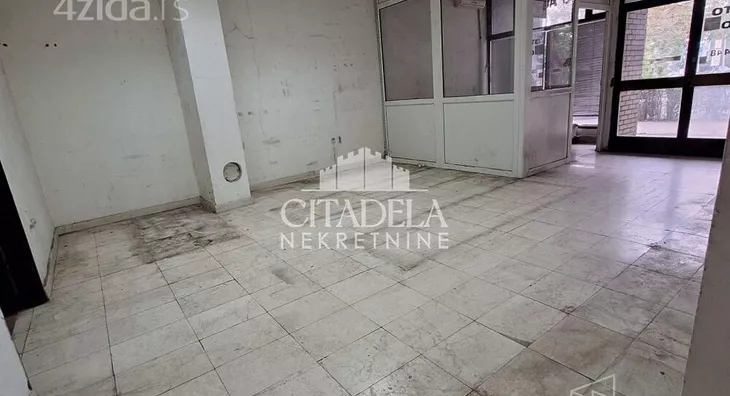 Lokal | 4zida