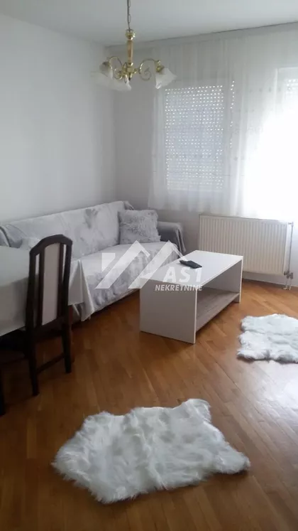 Trg majke Jevrosime | 4zida.rs