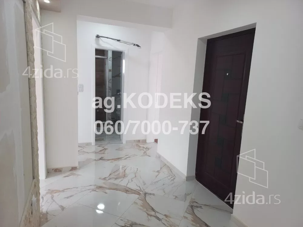 Četvoroiposoban stan | 4zida