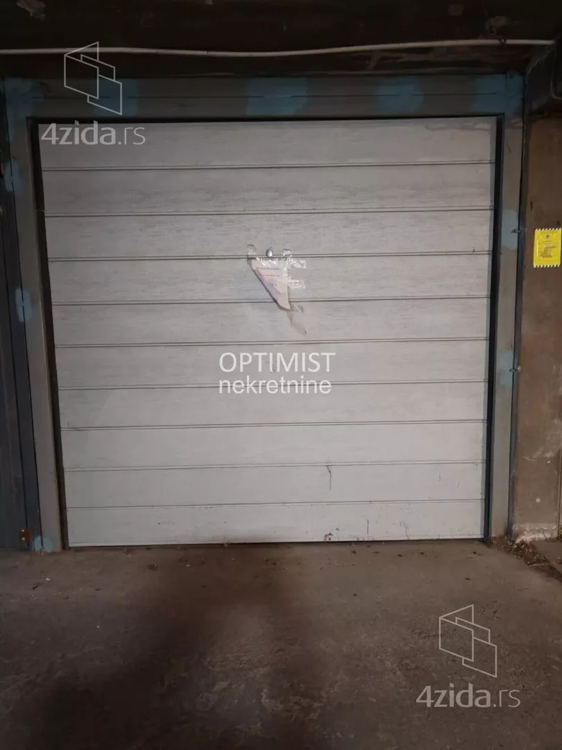 Garaža | 4zida