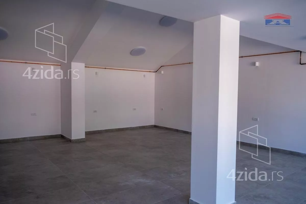 Poslovni prostor | 4zida