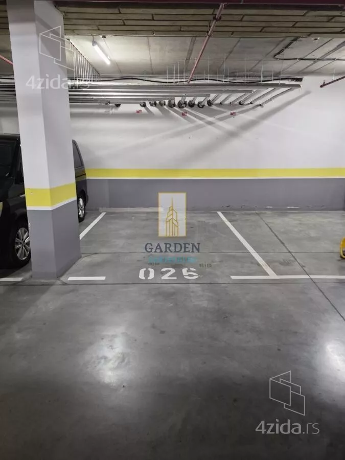 Garaža/Parking | 4zida