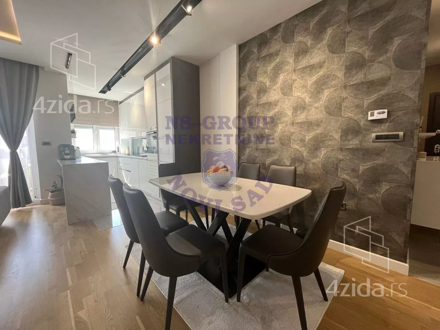 Četvorosoban stan | 4zida