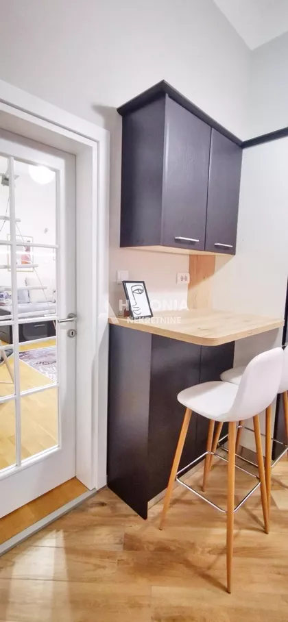 Cara Dušana | 4zida.rs