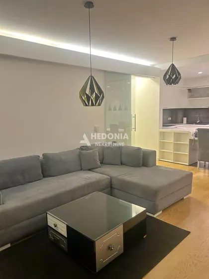 Omladinskih brigada | 4zida.rs