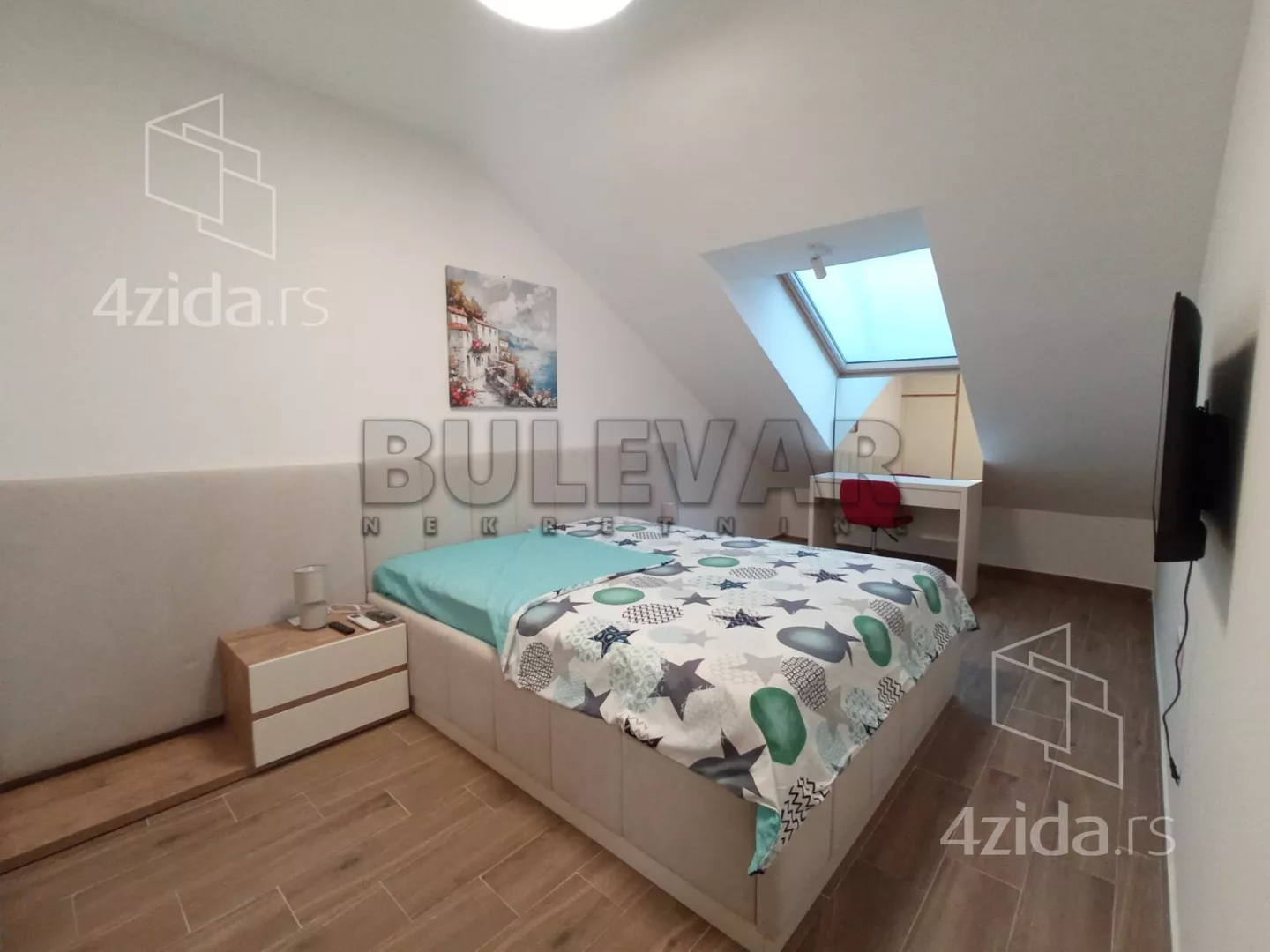 Troiposoban stan | 4zida