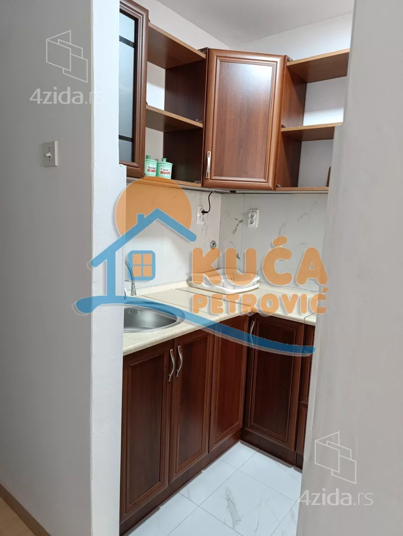 Garsonjera | 4zida