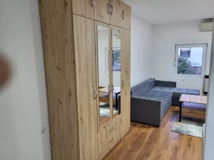 Jug Bogdana 7 | 4zida.rs