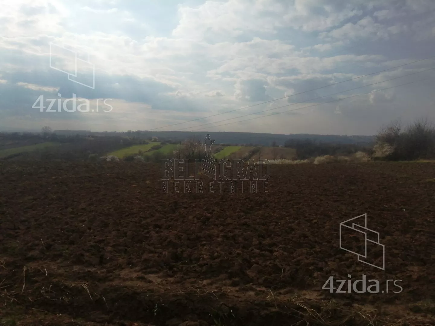 Plac | 4zida