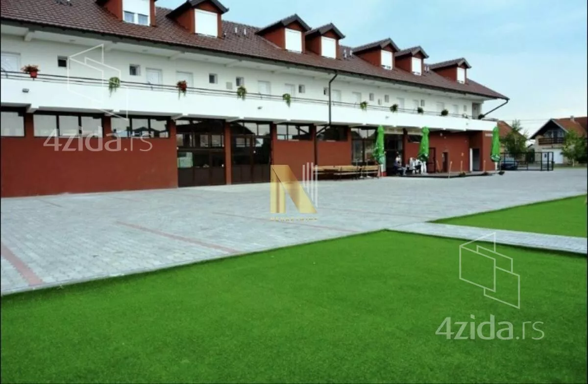 Poslovna zgrada | 4zida