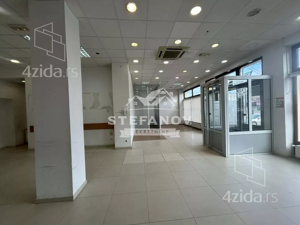Poslovni prostor | 4zida