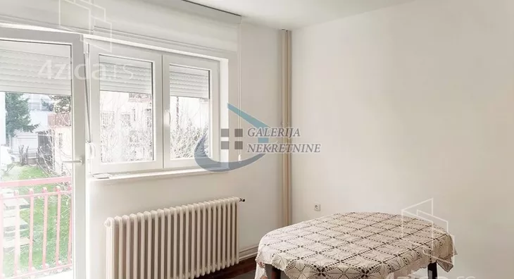 Četvoroiposoban stan | 4zida